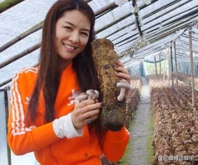 她是「中國第一美人」,被渣男拋棄後回農村種地,如今身價10億