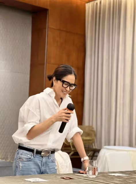 前TVB當家花旦時隔5年再拍劇,與17歲新人演母女,拒拿視後稱沒興趣