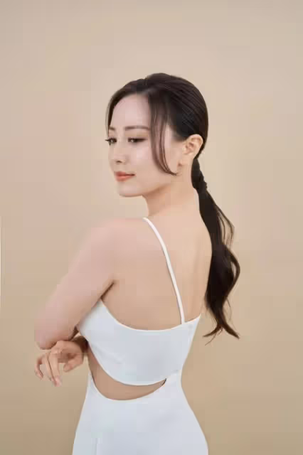 36歲TVB花旦否認與富二代拍拖,稱入行後沒空認識新朋友:感情事隨緣