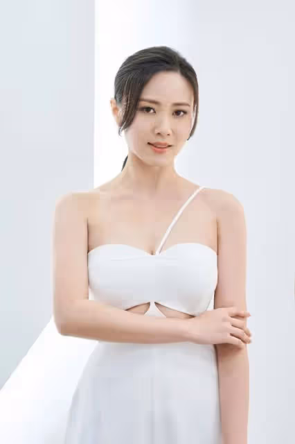 36歲TVB花旦否認與富二代拍拖,稱入行後沒空認識新朋友:感情事隨緣