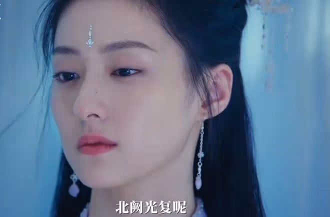 少年白馬醉春風玥瑤是誰，身份一鍵切換，大小號無縫銜接