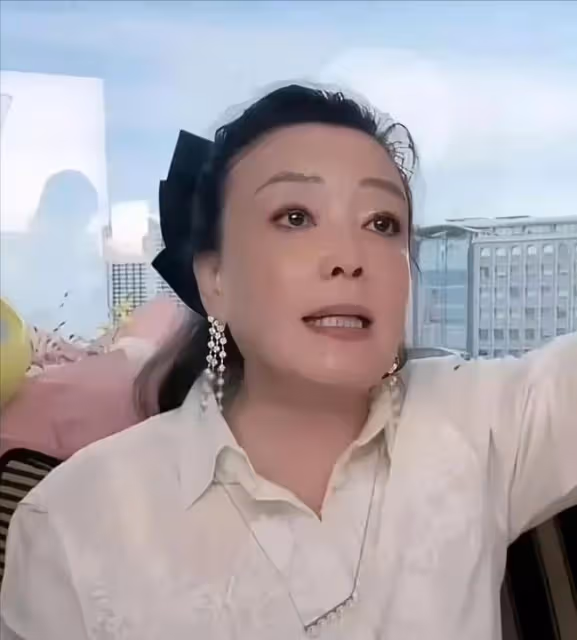 曝張蘭患白癜風！不想拖累兒子跑國外治病，脖子胸前明顯症狀蔓延