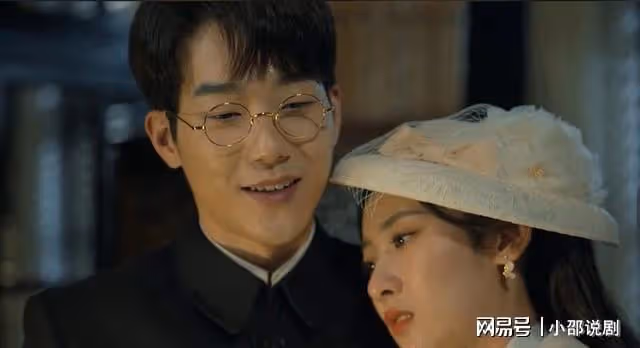 孤戰迷城:看懂馮靜嫻甘當慰安婦,才知她的報復有多狠