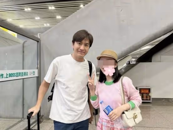 TVB視帝坐高鐵被女粉絲「跟蹤」40分鐘!下站後才敢確認拍合照