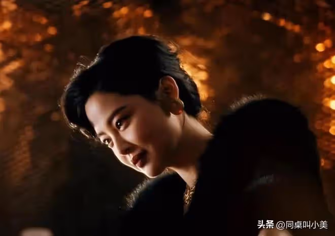 《孤戰迷城》高開低走，五大槽點越看越氣，黃景瑜辛芷蕾都帶不動