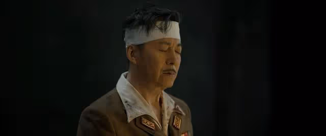 《孤城迷戰》結局:鬼子假死,覃都不知CP配對成功有多重要