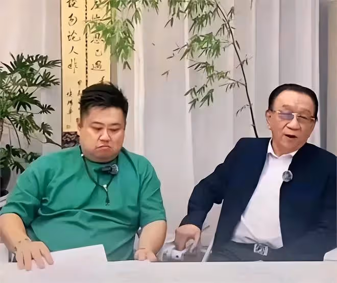 大結局,楊議暗示翻篇,李寬私下認慫,德雲社全身而退,侯二被坑