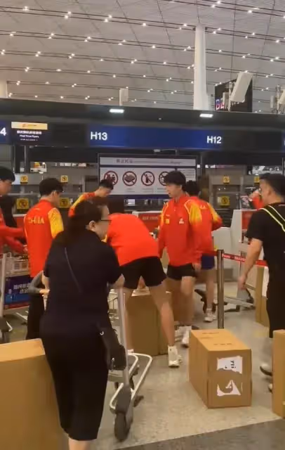 攤牌了?巴黎也裝不下去了,法國:奧運會還能辦嘛?
