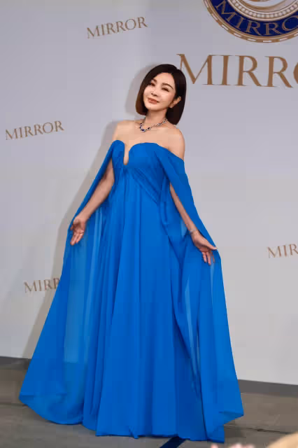 陳美鳳無懼颱風「一路唸經」直奔台中　頸上3100萬坦桑寶石下深溝也搶眼　