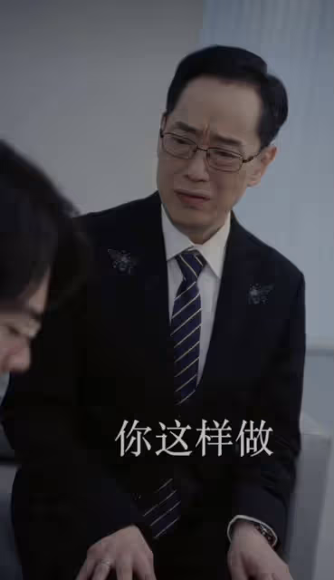 TVB前男星邵傳勇近況曝光!瘦到兩頰凹陷被質疑患病,繼女已出道