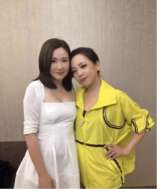 TVB前知名女星近照被網友懷疑懷孕,自曝單身超十年,如今內地帶貨風聲水起