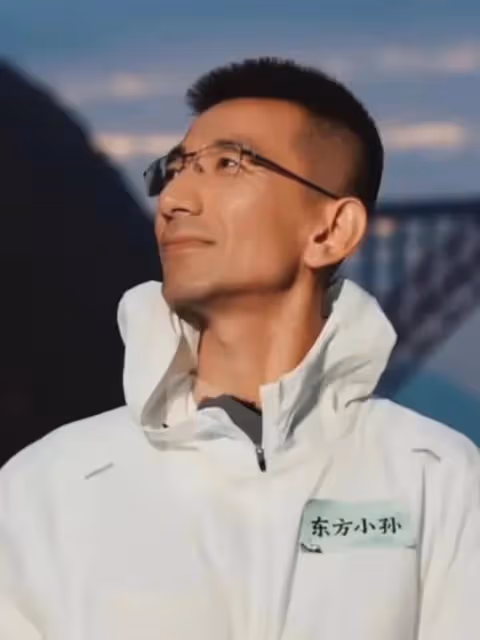董宇輝7658萬收購與輝同行!當老闆!看完俞敏洪給股東的信,秒懂