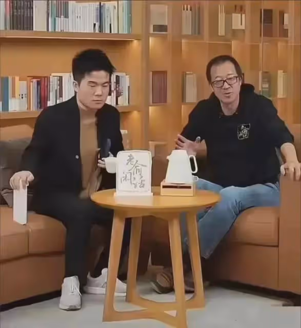 董宇輝7658萬收購與輝同行!當老闆!看完俞敏洪給股東的信,秒懂