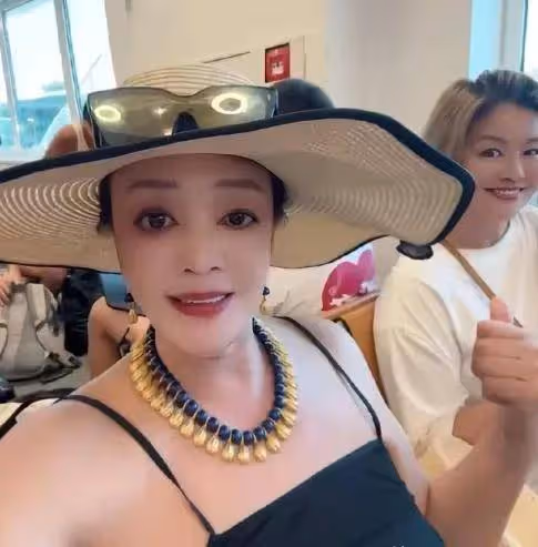 汪小菲馬筱梅首次「分居」,一個返京一個回灣灣,卻贏得一片叫好聲