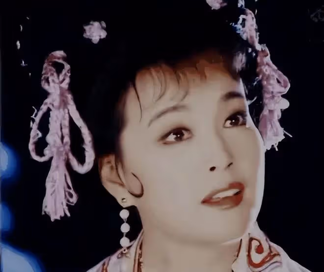 就問你服不服,74歲劉曉慶,再演少女27歲,網友評論炸鍋了