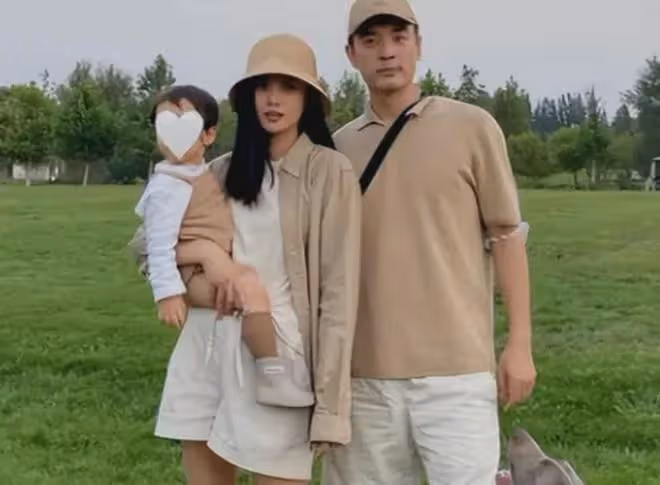離婚15年後,再看李光潔和郝蕾差距,簡直一個天上一個地下