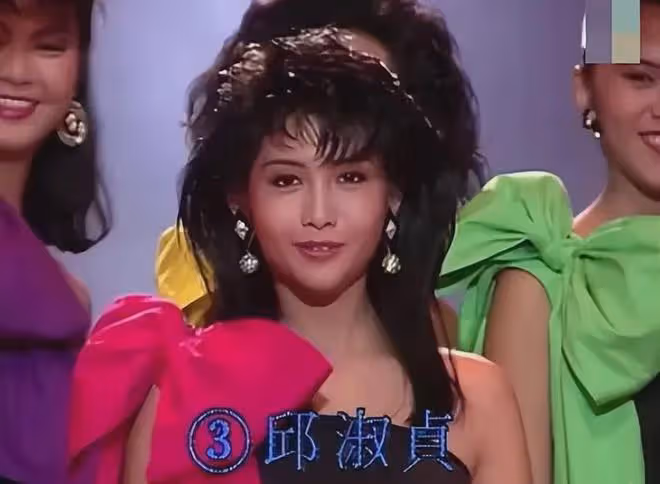 邱淑貞50多歲像大媽,號稱全香港男人的慾望,為何最紅的時退圈?