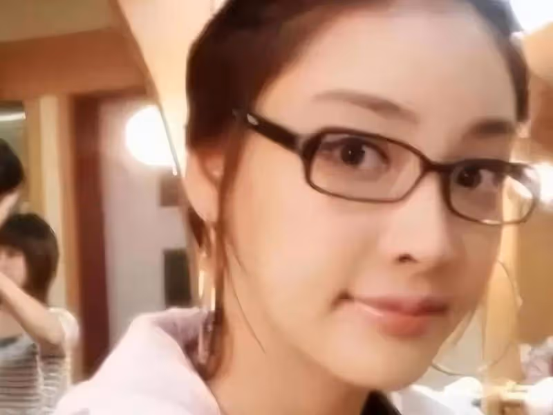 被迫陪睡31人近百次,為盡興做絕育手術,29歲自殺留230頁遺書