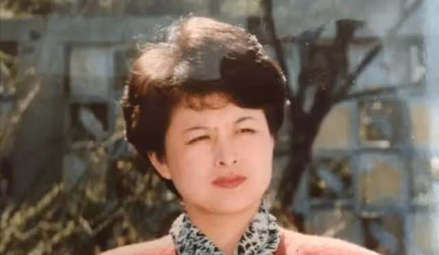 央視女主持肖曉琳:退休5個月後病逝他鄉,臨終25字遺言讓人淚目