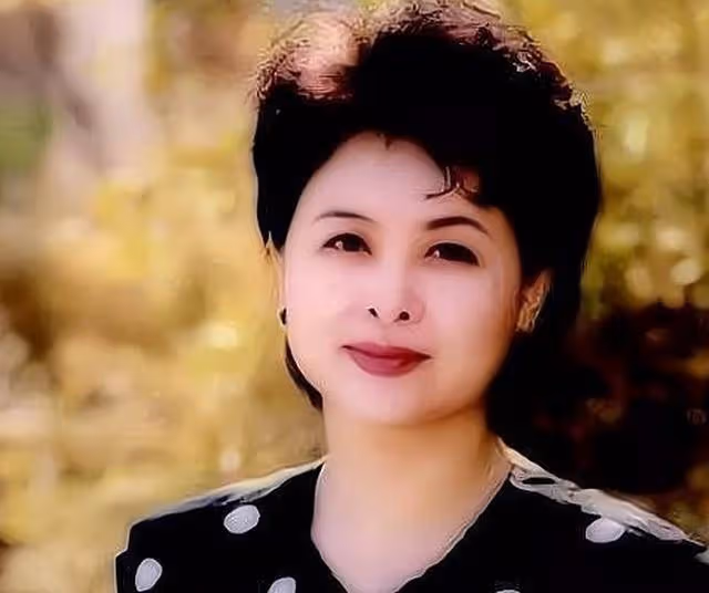 央視女主持肖曉琳:退休5個月後病逝他鄉,臨終25字遺言讓人淚目