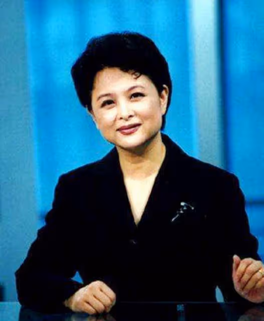 央視女主持肖曉琳:退休5個月後病逝他鄉,臨終25字遺言讓人淚目