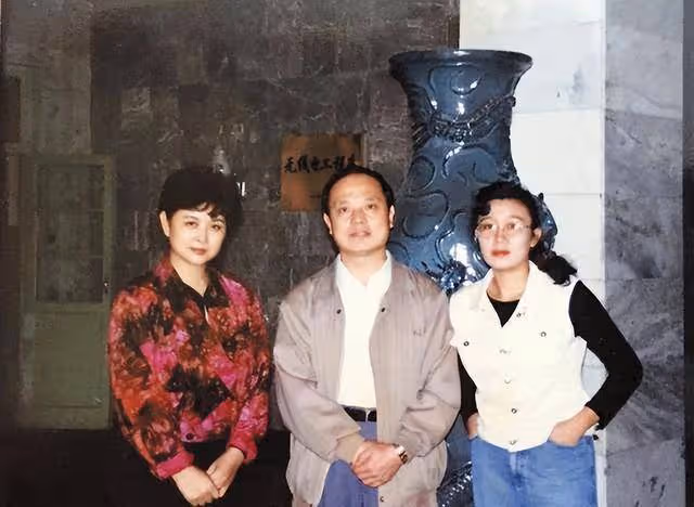 央視女主持肖曉琳:退休5個月後病逝他鄉,臨終25字遺言讓人淚目