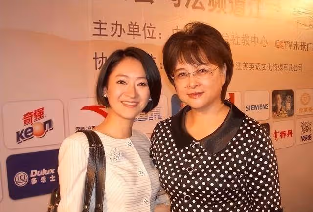 央視女主持肖曉琳:退休5個月後病逝他鄉,臨終25字遺言讓人淚目