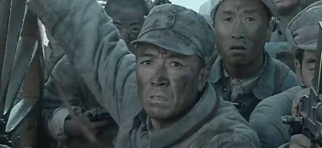 同樣是二營長的義大利炮,兩版亮劍卻天差地別,新版猶如紙糊片