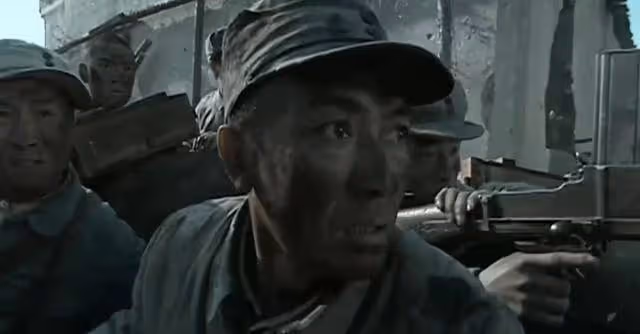 同樣是二營長的義大利炮,兩版亮劍卻天差地別,新版猶如紙糊片