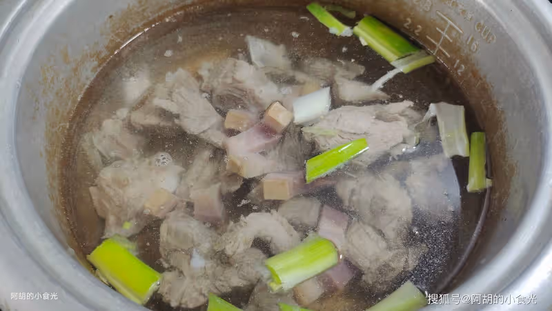 雞湯、魚湯不如喝這碗湯!天熱多為家人煲一鍋,清爽不膩、鮮到難以抗拒