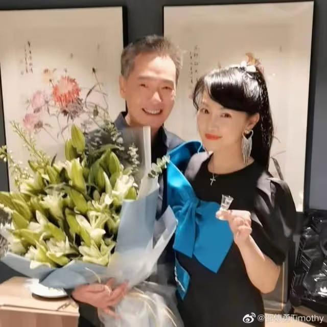 前TVB男星內地開餐廳,亮相短劇蒼老許多,與內地妻結婚12年恩愛依舊