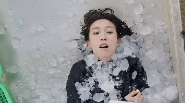 TVB花旦堅守娘家不離巢努力爭視後,43歲單身不急結婚,自爆擇偶條件