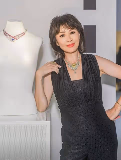 劉嘉玲、桂綸鎂、許瑋甯參加高級珠寶展，金高銀的現場也很漂亮