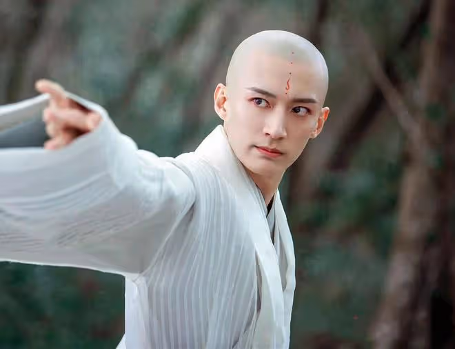 《少年白馬醉春風》直到易文君爬上床,葉鼎之還不知,她有多貪心
