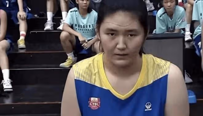 阿聯17歲上奧運!姚明大郅17歲進男籃,張子宇17歲卻虐菜還沒上場