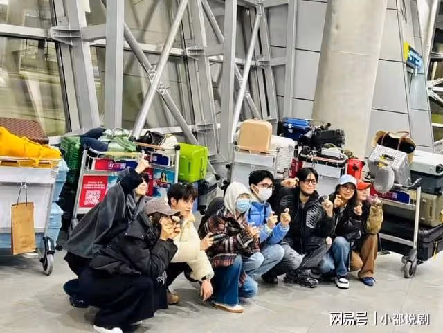喜歡15年!宋茜偷偷和海外長情粉絲合照!網友公開視頻真的很好哭