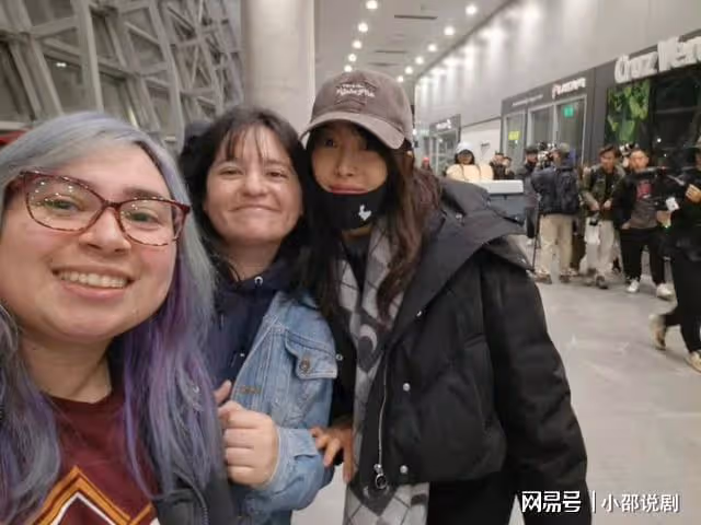 喜歡15年!宋茜偷偷和海外長情粉絲合照!網友公開視頻真的很好哭