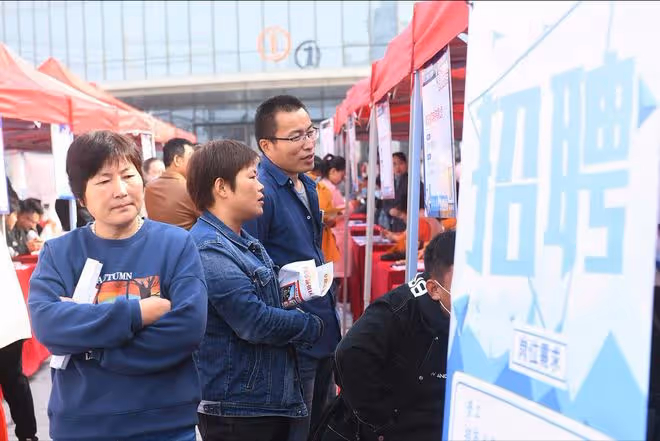我64歲才發現：人生下半場幸福與否，取決於子女有無穩定的工作