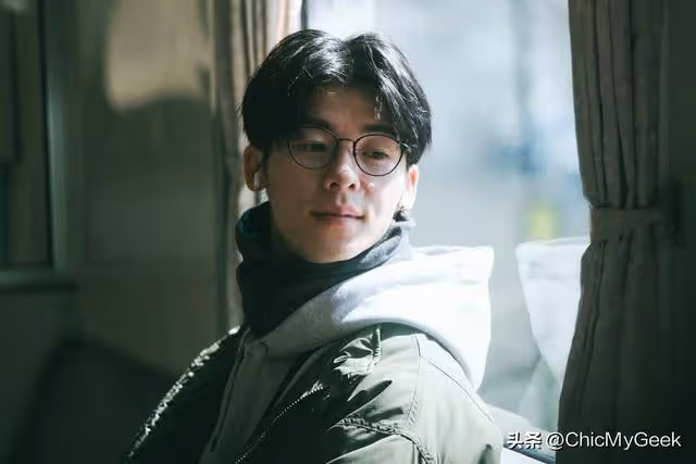 從餐廳打工到頂流男神，許光漢的演藝路！
