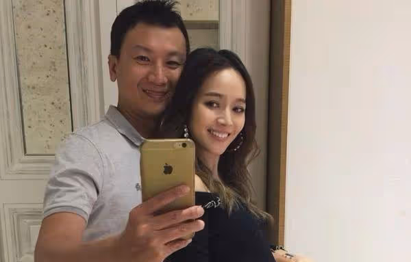 侯佩岑夫妻合照「新篇章,新開始」! 慶尪50歲生日:人生下半場