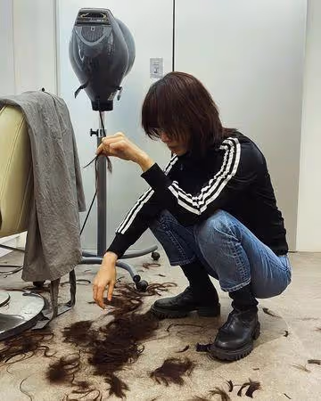 謝盈萱「剪短髮」新造型帥炸! 為戲斷髮:演員的頭髮不是自己的