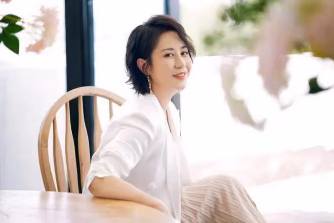 馬麗淚灑現場,粉絲帶娃探班觸動心弦,深厚情誼惹人淚目