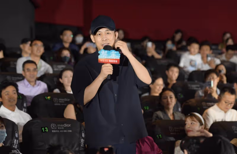 周潤發捧場陳思誠《解密》夸好看,稱有機會想和劉昊然合作