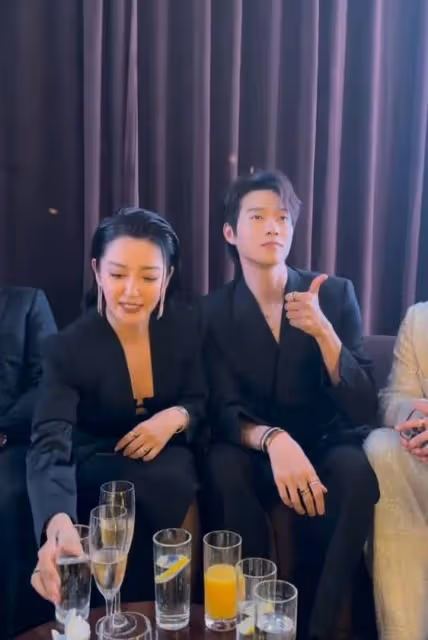 李冰冰魏大勛同框似豪門姐弟！氣質矜貴優雅好養眼