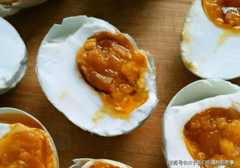 鴨蛋這樣腌,保准個個流油起沙,方法簡單易學,新手也能零失敗
