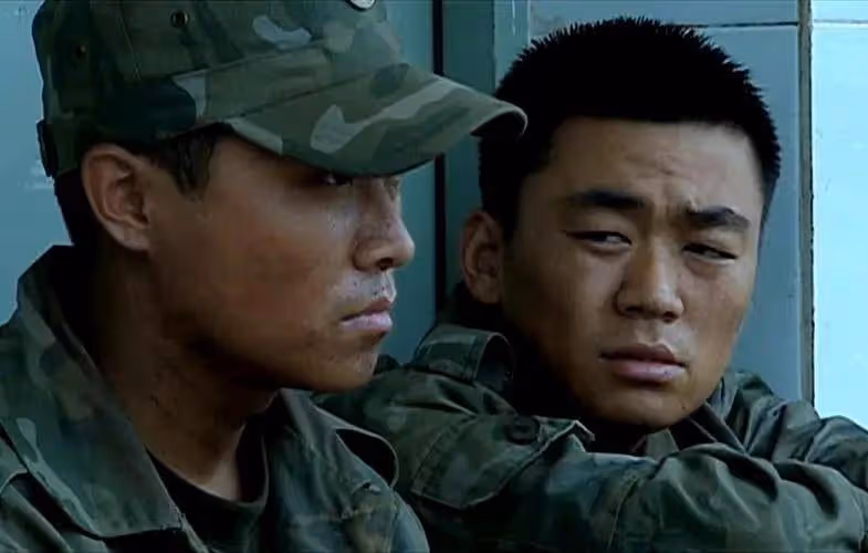 《解密》首映禮,張譯王寶強陳思誠同框,夢回《士兵突擊》了