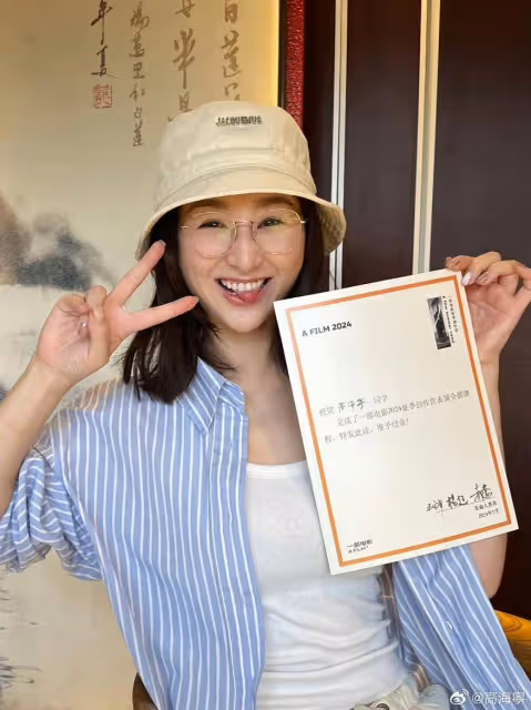 TVB花旦高海寧為母慶生,兩母女戴12萬勞力士,一家合照太幸福