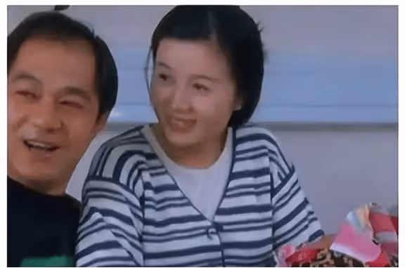 演員趙君:前妻鄭衛莉帶孩子嫁杜淳父親,離婚22年後,61歲仍單身