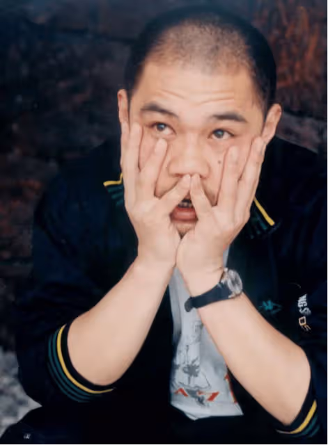演員趙君:前妻鄭衛莉帶孩子嫁杜淳父親,離婚22年後,61歲仍單身