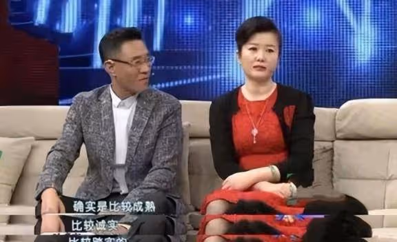 演員趙君:前妻鄭衛莉帶孩子嫁杜淳父親,離婚22年後,61歲仍單身